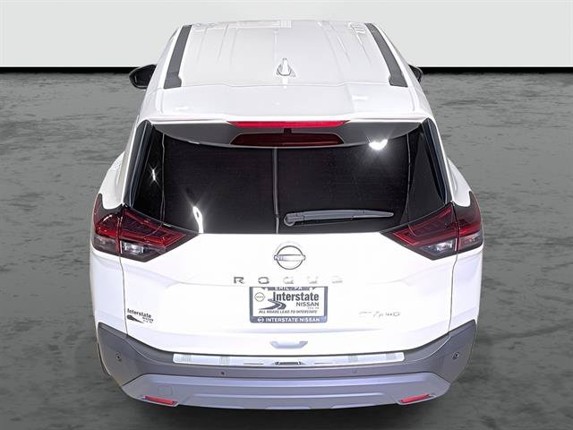 Used 2023 Nissan Rogue SV AWD/4WD image 3