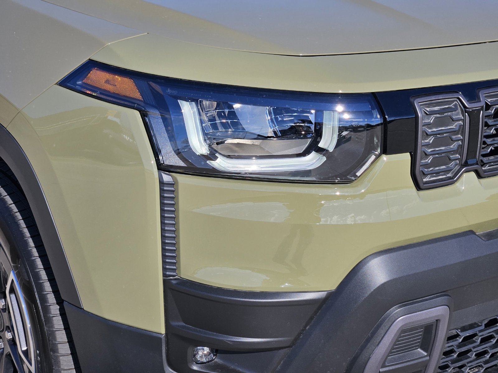 New 2026 Jeep Cherokee Laredo AWD/4WD image 9