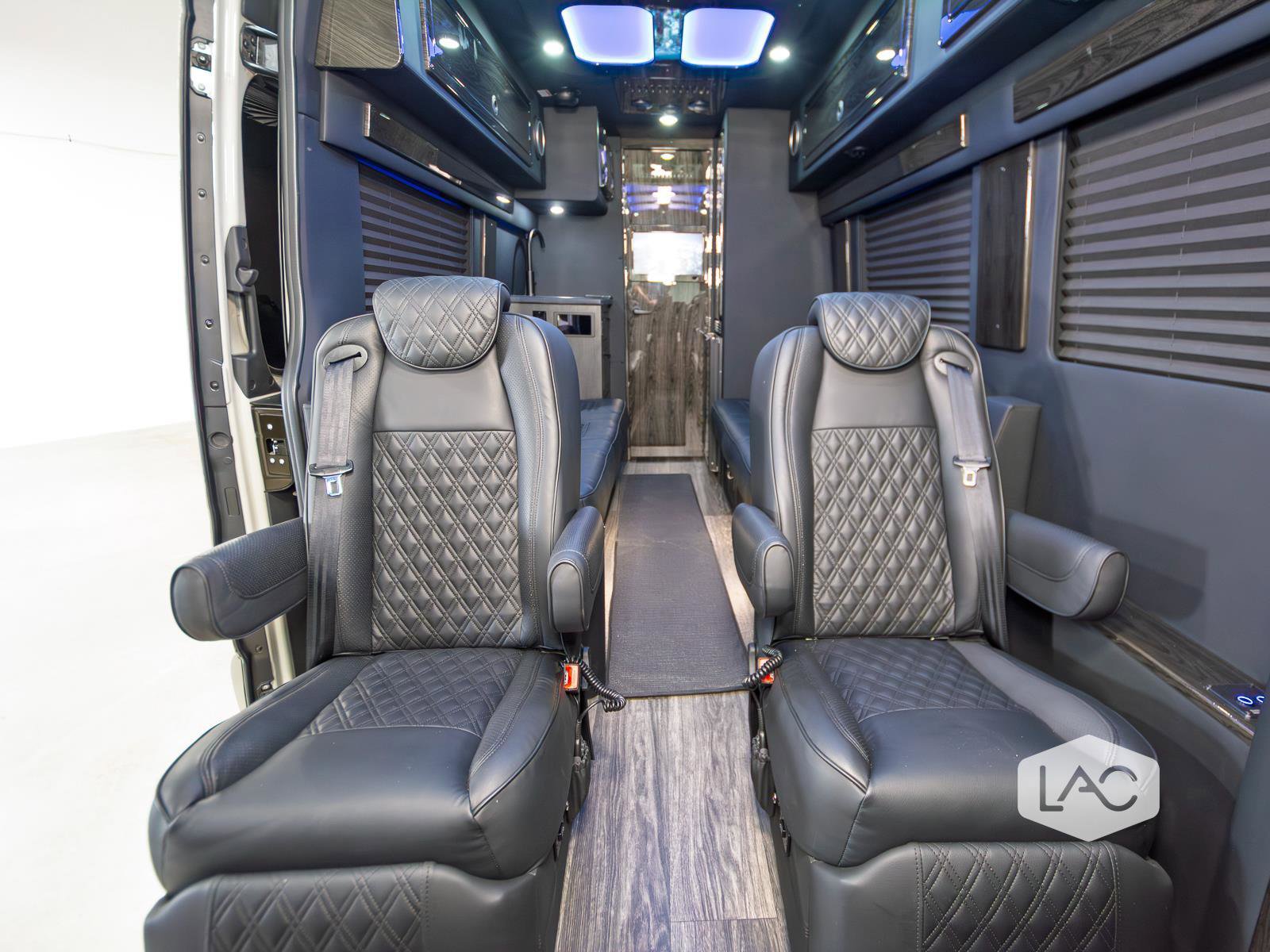 Used 2025 Mercedes-Benz Sprinter 3500 image 6