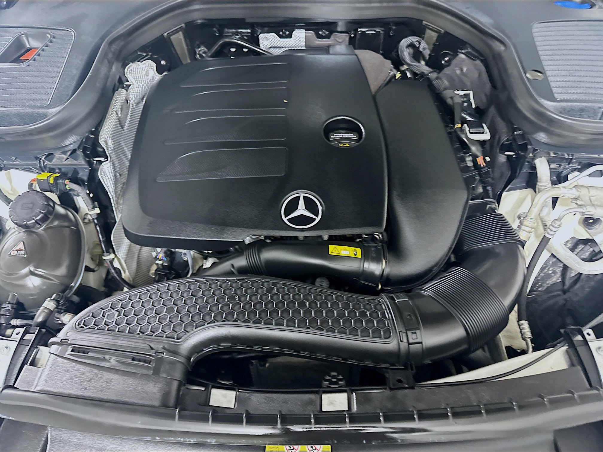 Used 2022 Mercedes-Benz GLC 300 image 32
