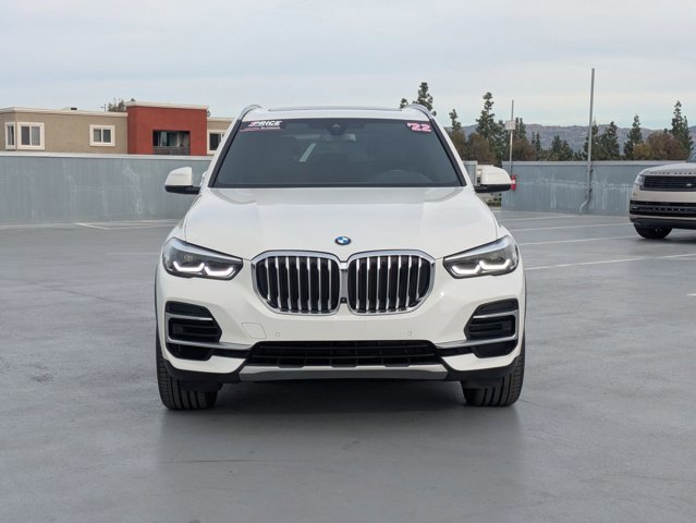 Used 2022 BMW X5 sDrive40i w/ Parking Assistance Package RWD image 2
