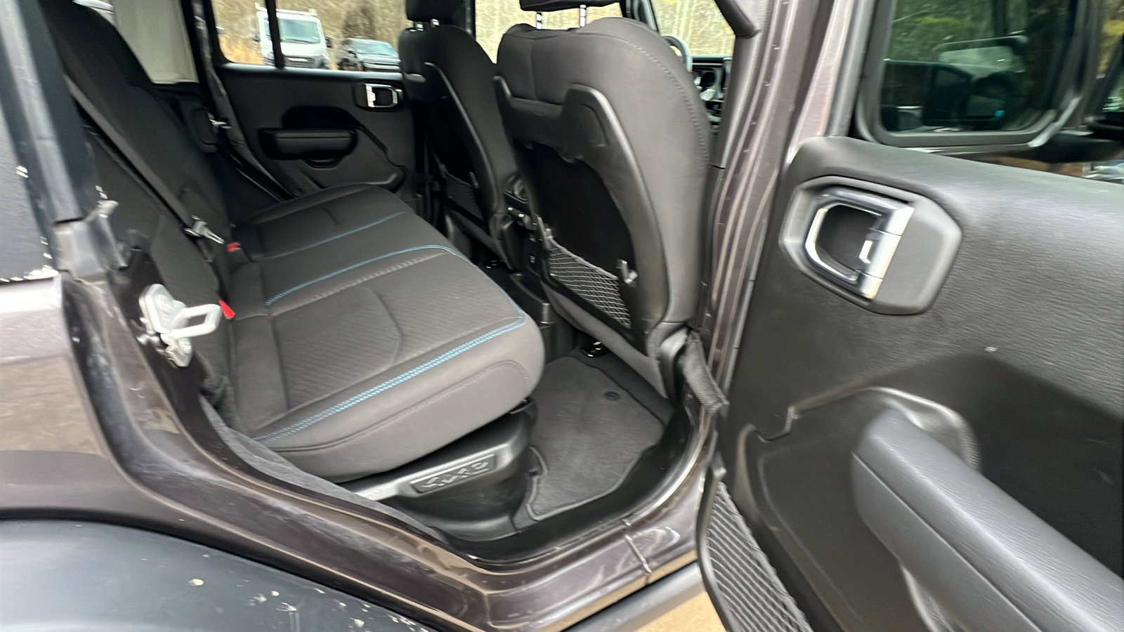 Used 2025 Jeep Wrangler Unlimited Rubicon 4xe w/ Safety Group image 21