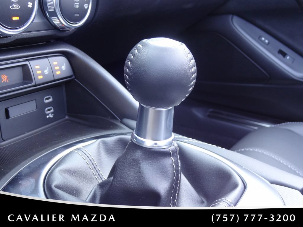 New 2026 MAZDA MX-5 Miata Grand Touring w/ Weather Package RWD image 25