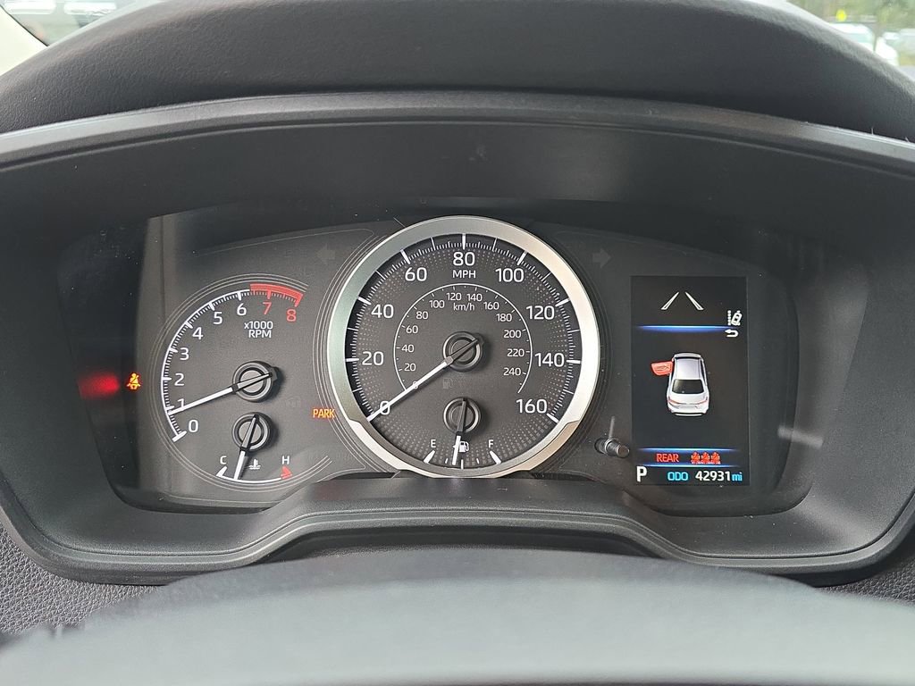 Used 2021 Toyota Corolla LE image 23