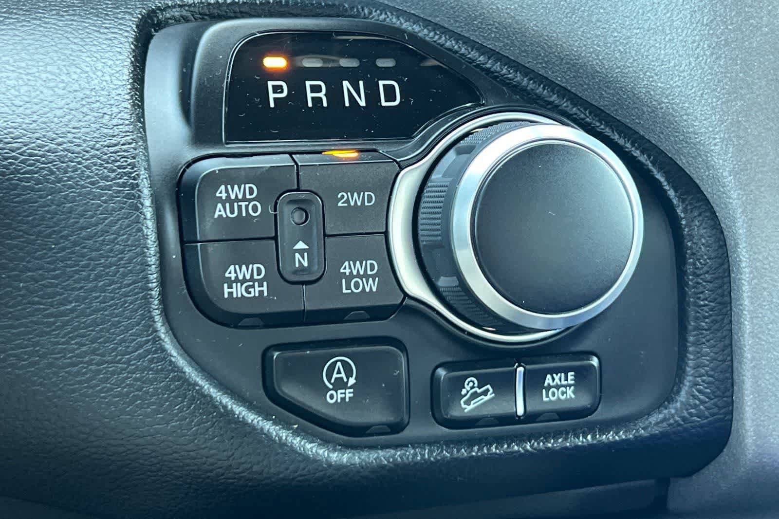 Used 2022 RAM 1500 Big Horn AWD/4WD image 22