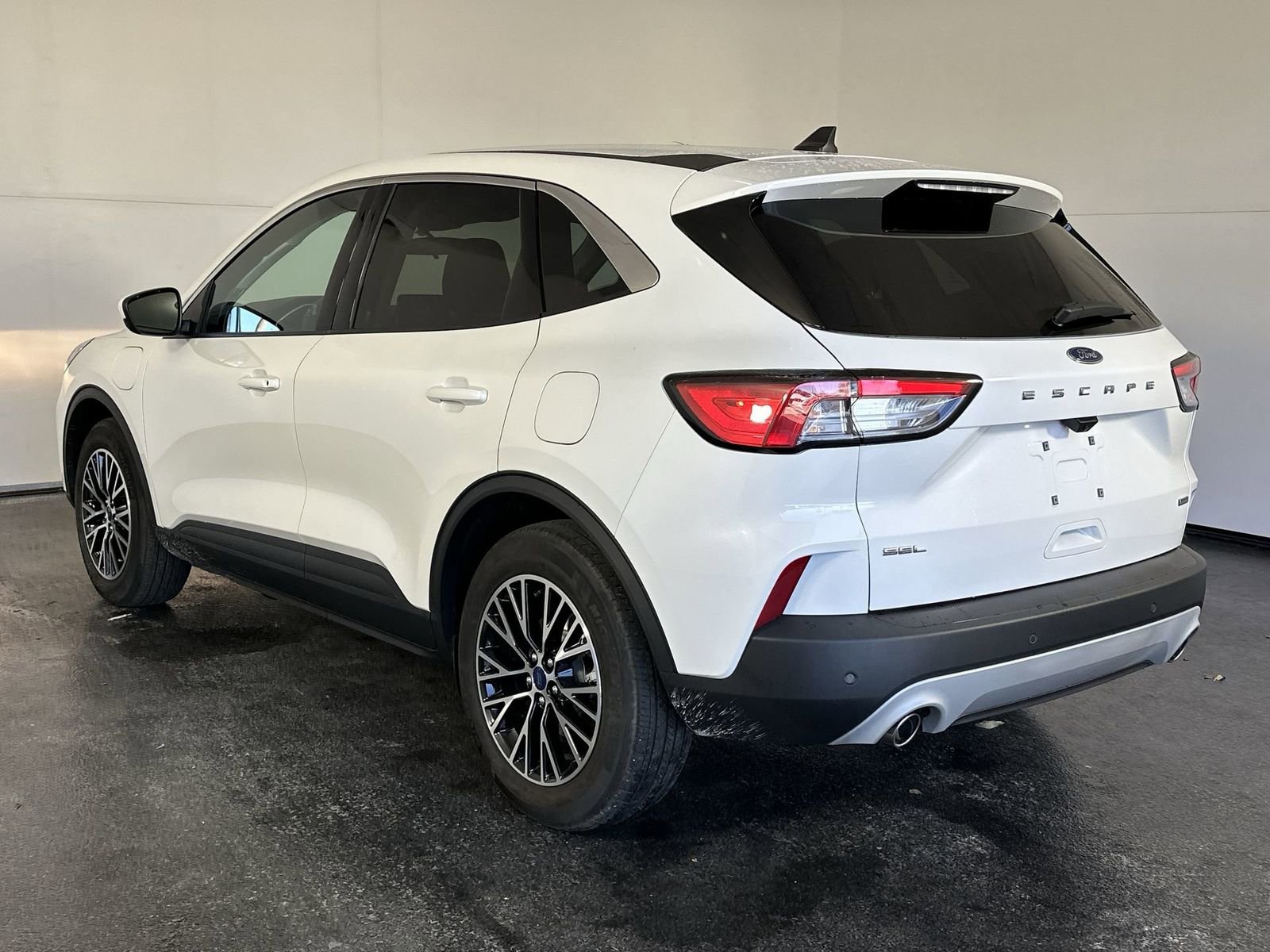 Used 2022 Ford Escape SEL FWD image 6