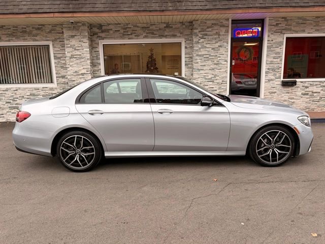 Used 2023 Mercedes-Benz E 350 4MATIC Sedan w/ Premium Package image 4