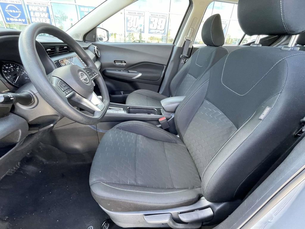 Used 2024 Nissan Kicks SV image 13