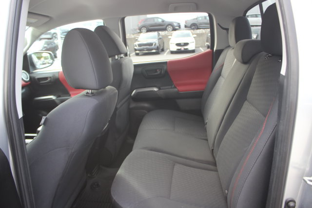 Used 2021 Toyota Tacoma SR5 AWD/4WD image 22