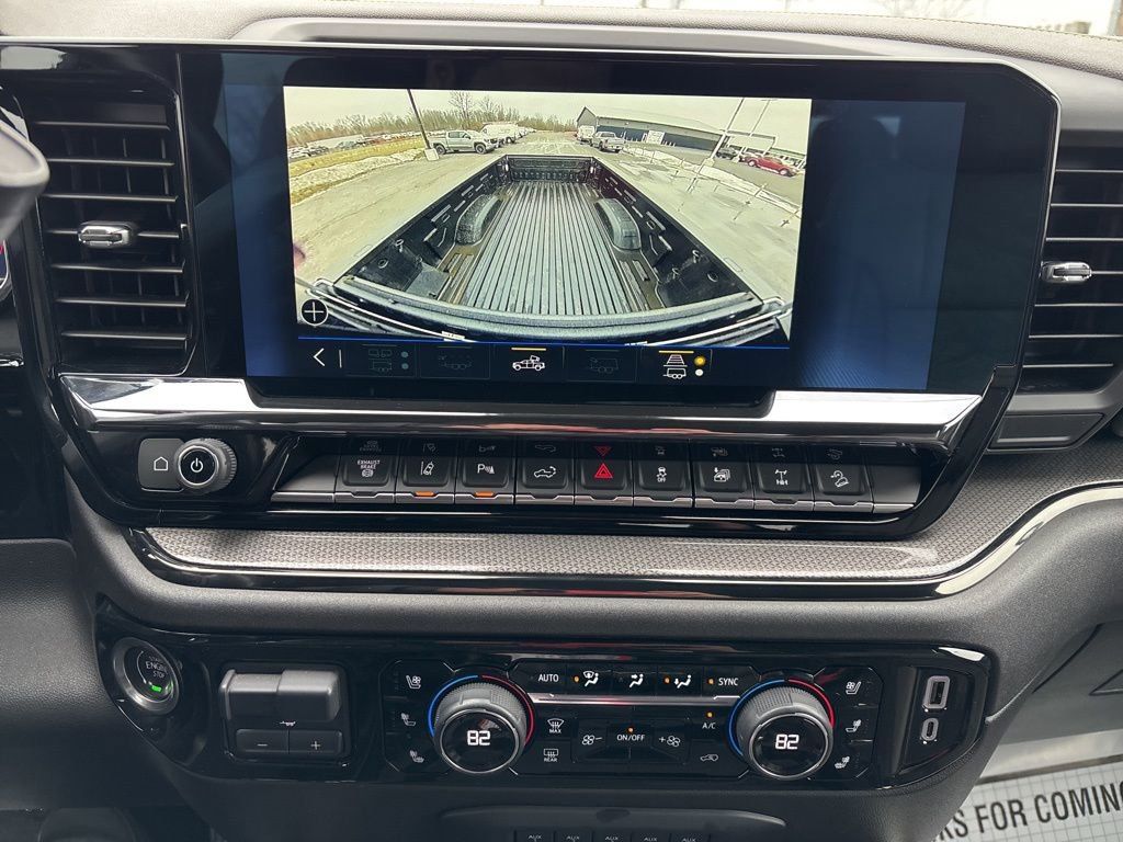 Used 2024 Chevrolet Silverado 2500 ZR2 w/ Technology Package image 34