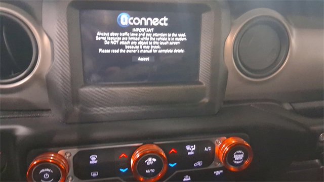 Used 2021 Jeep Gladiator Sport image 11