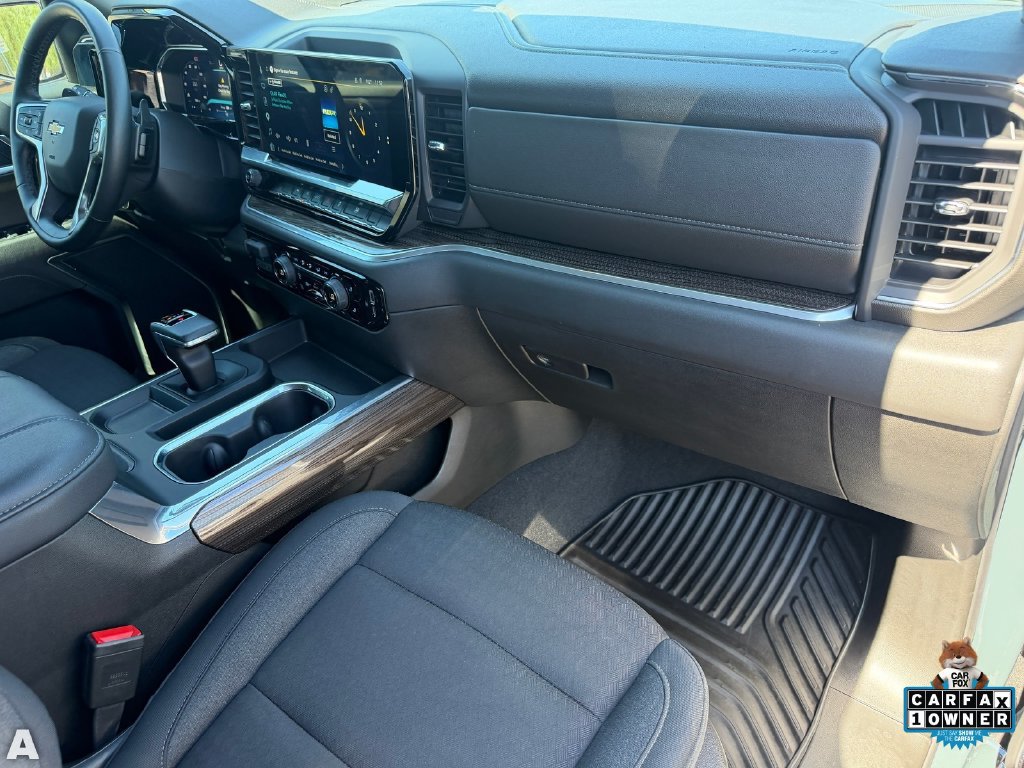 Used 2026 Chevrolet Silverado 1500 LT AWD/4WD image 11