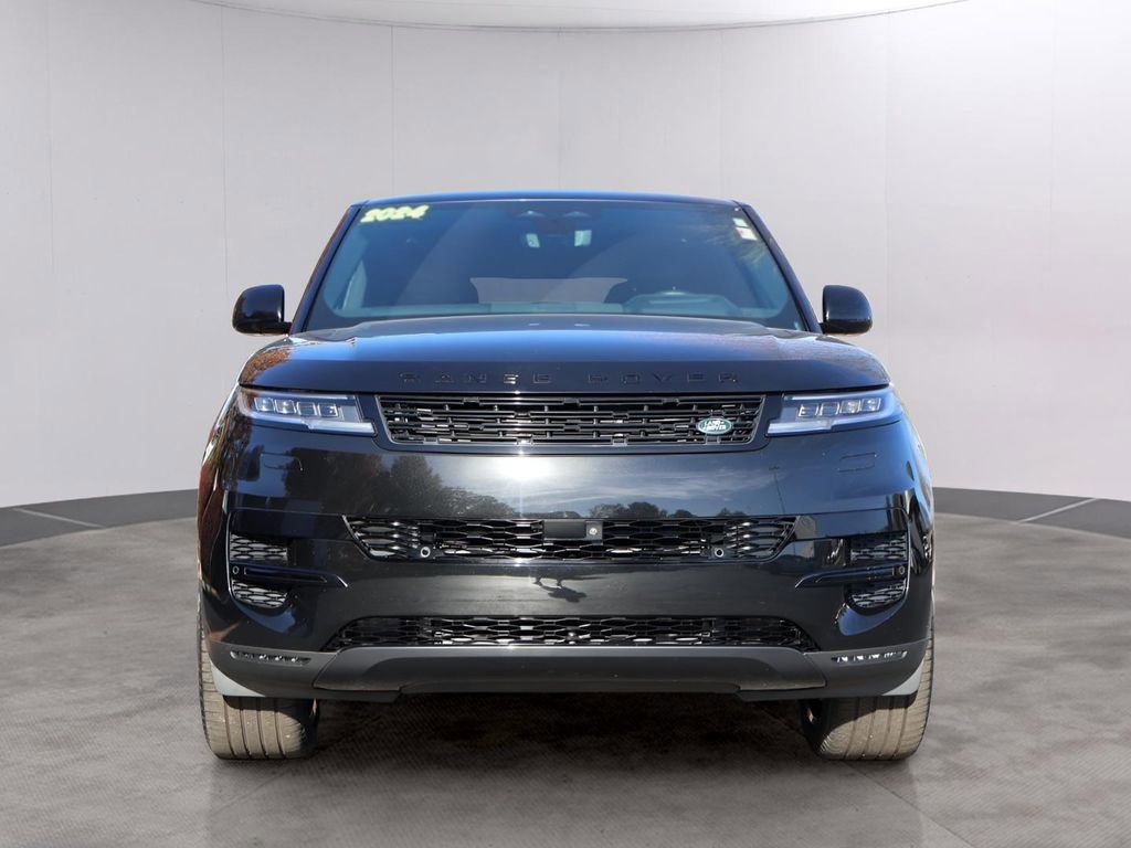 Used 2024 Land Rover Range Rover Sport SE AWD/4WD image 2