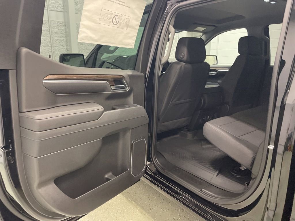 New 2026 Chevrolet Silverado 1500 RST AWD/4WD image 33