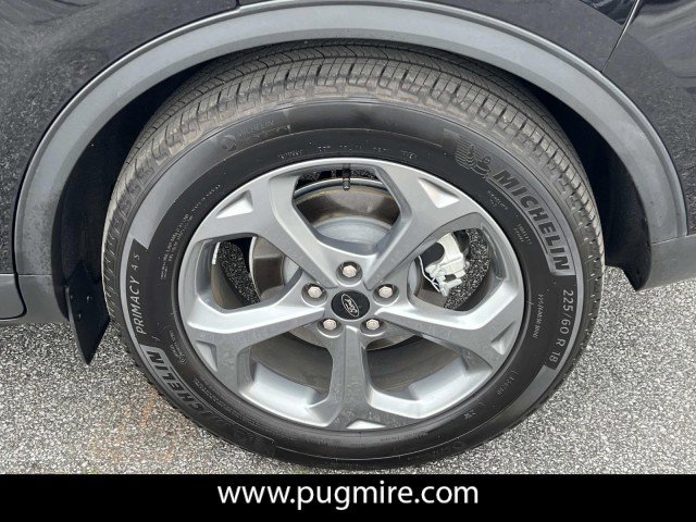 Used 2025 Ford Escape ST-Line image 19