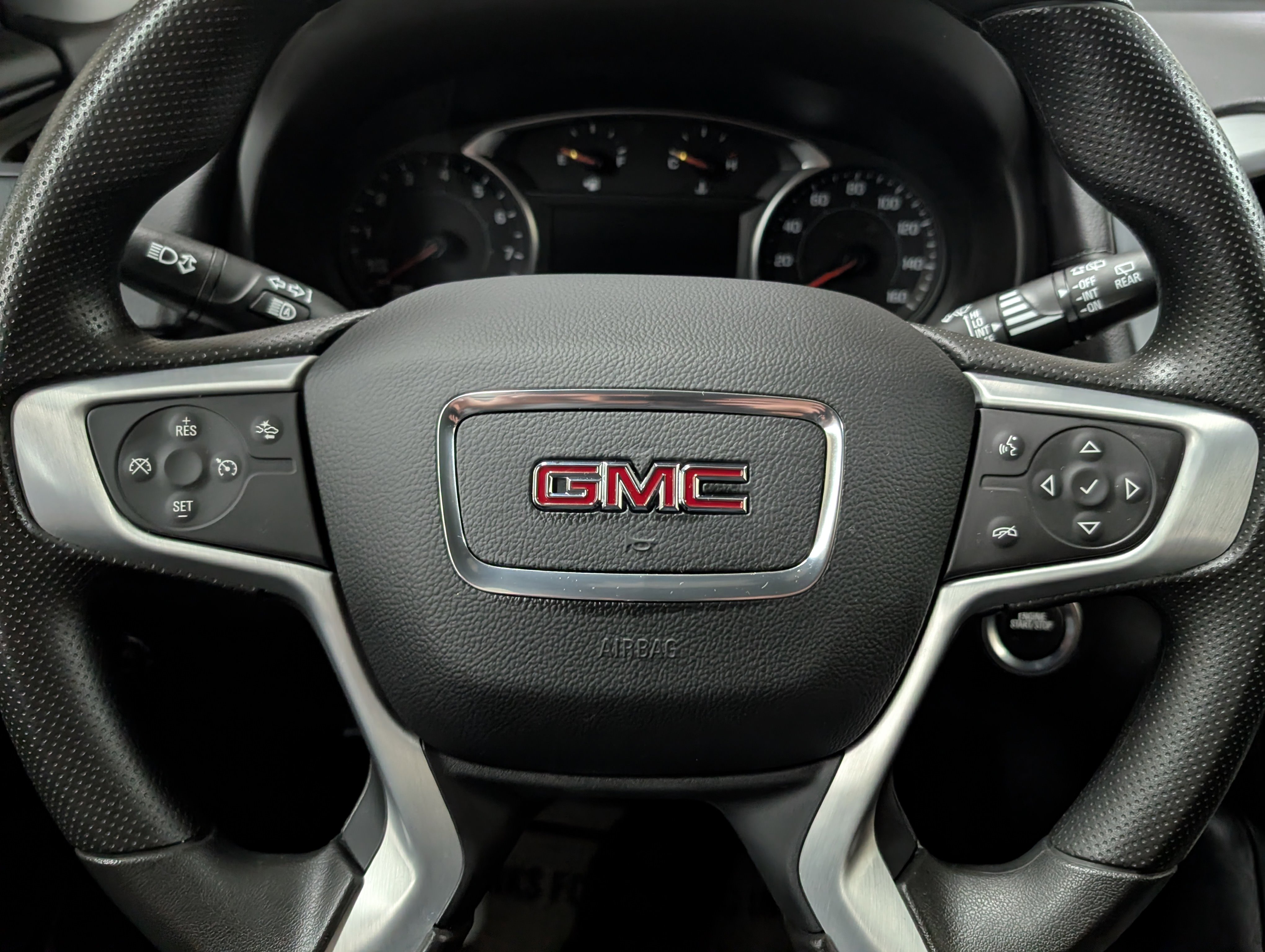 Used 2023 GMC Terrain SLE w/ Driver Convenience Package image 22