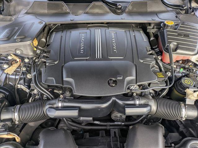 Used 2019 Jaguar XJ R-Sport image 24