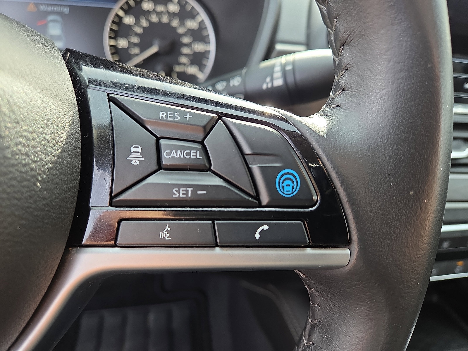 Used 2024 Nissan Altima 2.5 SV w/ SV Premium Package image 23