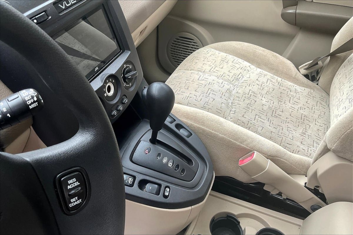 Used 2003 Saturn Vue AWD V6 image 17