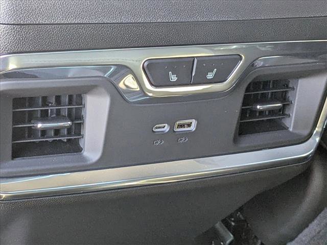Used 2024 GMC Sierra 2500 Denali w/ Denali Reserve Package image 17