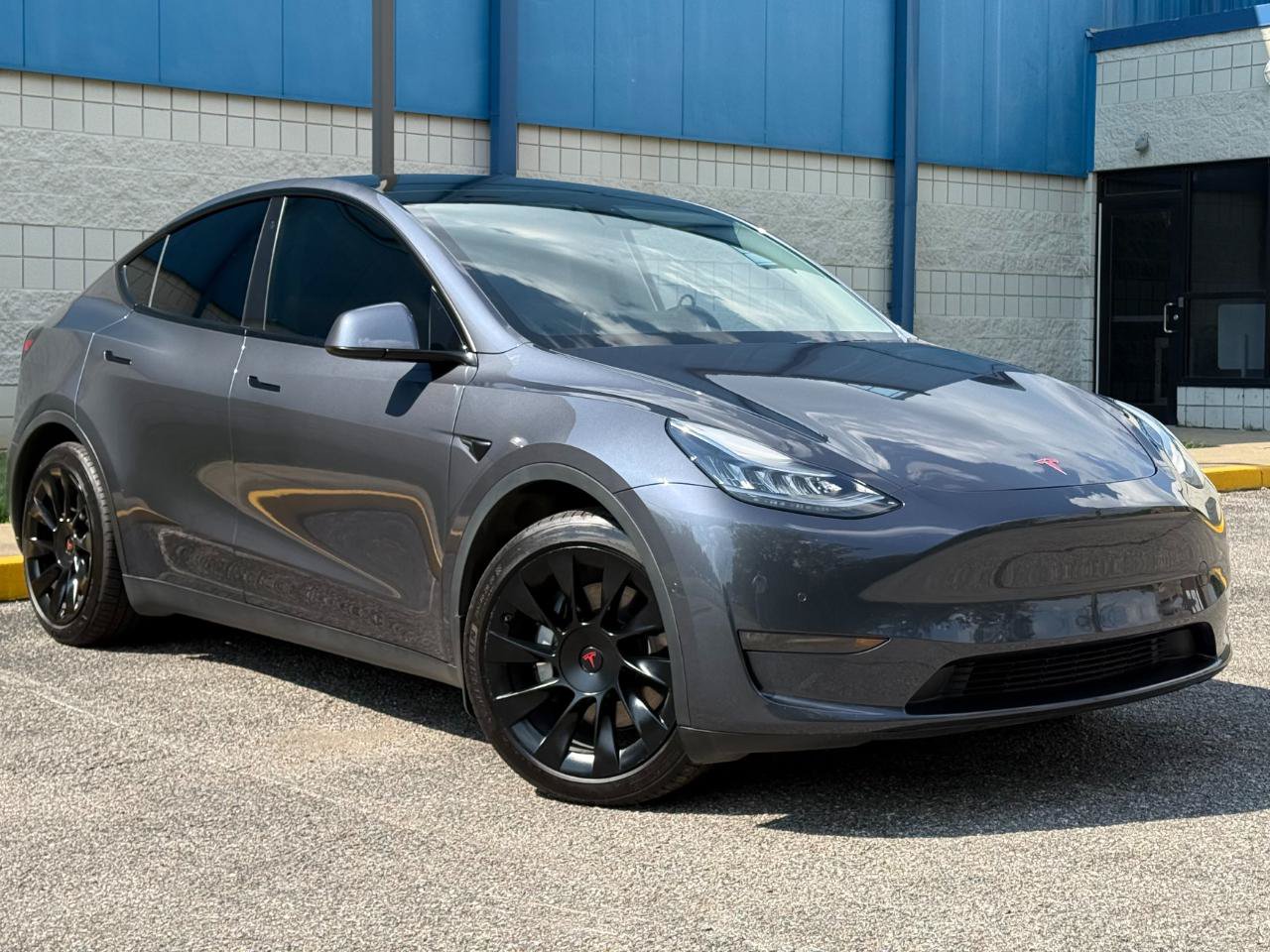 Used 2020 Tesla Model Y Long Range AWD/4WD image 3