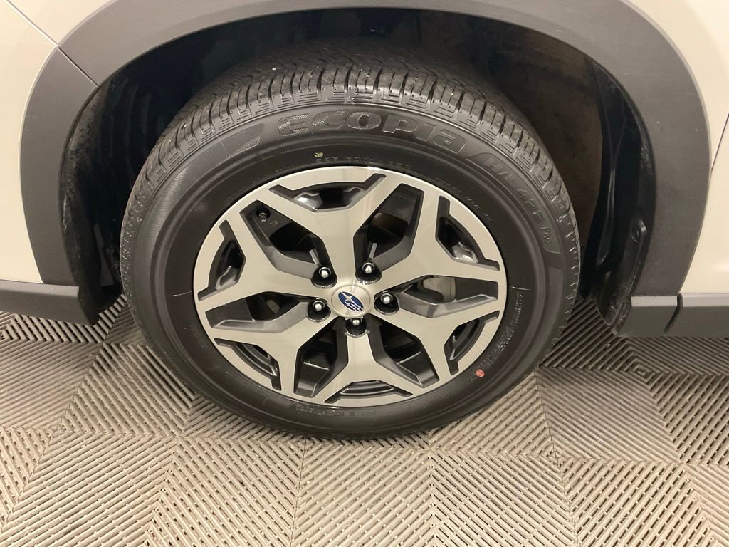 Used 2023 Subaru Forester Premium image 9