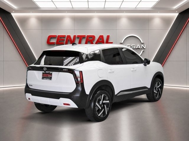 Used 2026 Nissan Kicks SV w/ SV Premium Package FWD image 4