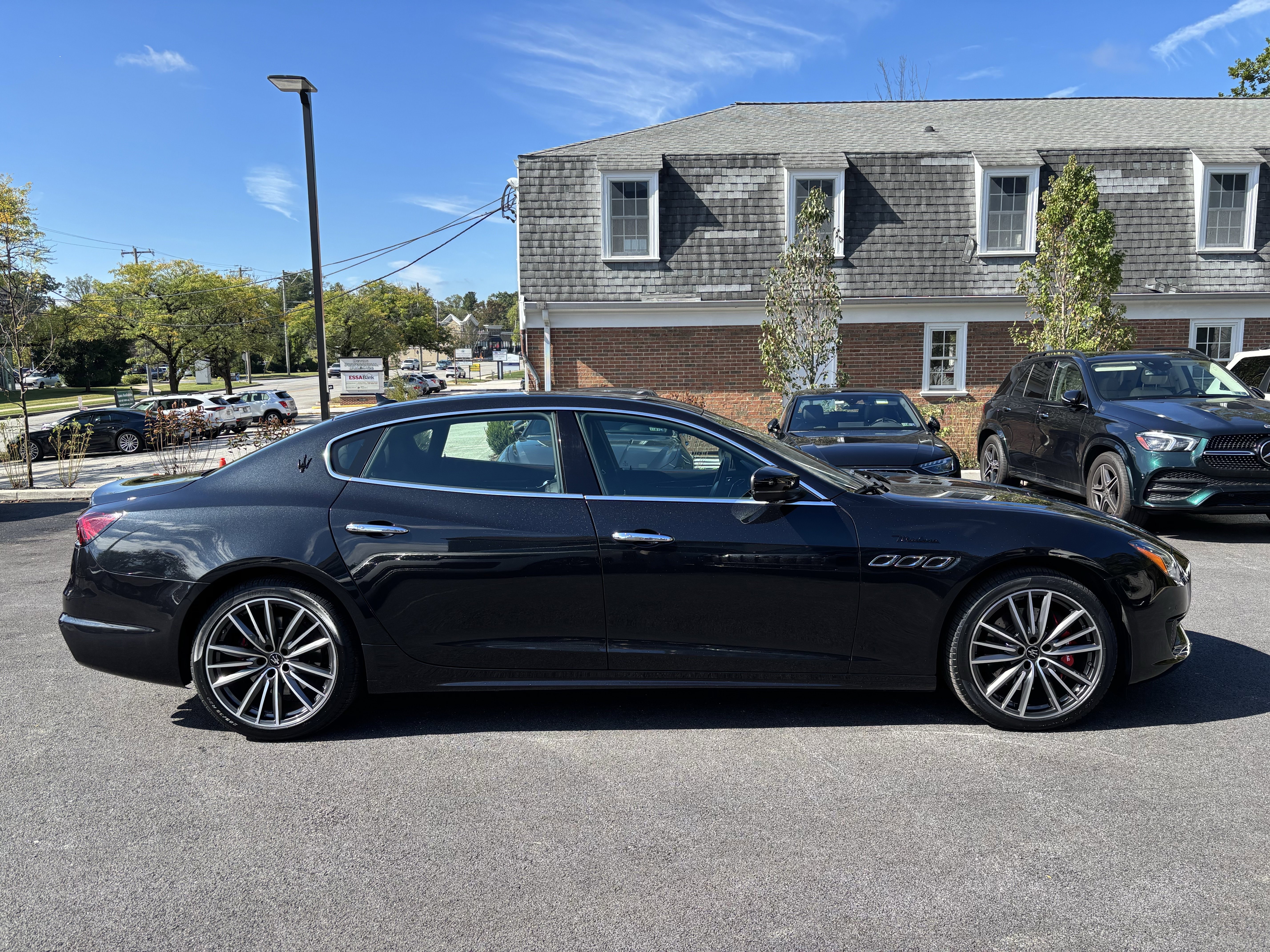 Used 2022 Maserati Quattroporte Modena Q4 image 6