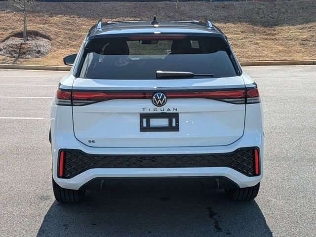 New 2026 Volkswagen Tiguan SE R-Line FWD image 5