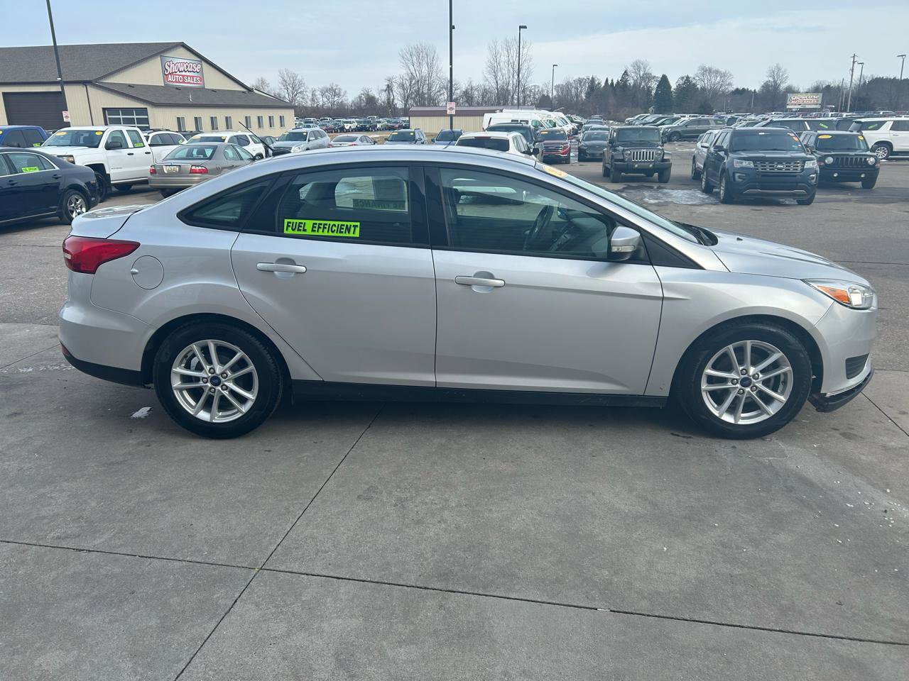 Used 2016 Ford Focus SE image 4