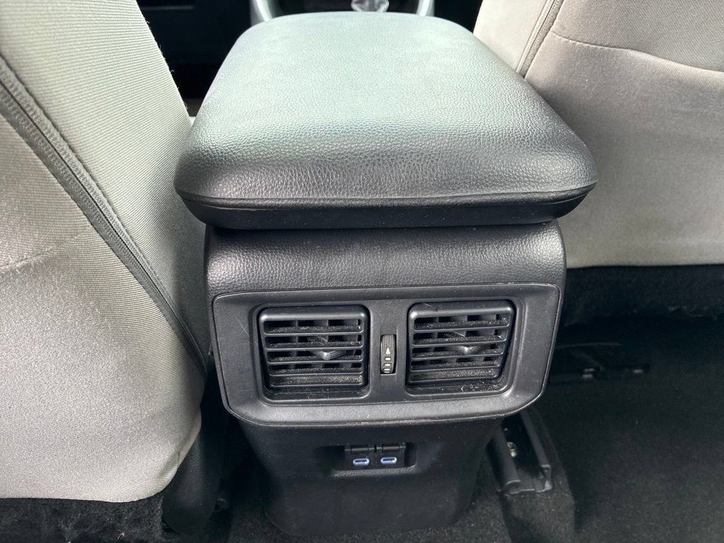 Used 2022 Toyota RAV4 XLE w/ Convenience Package AWD/4WD image 28