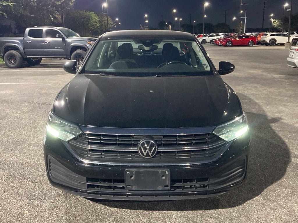Used 2024 Volkswagen Jetta S FWD image 2