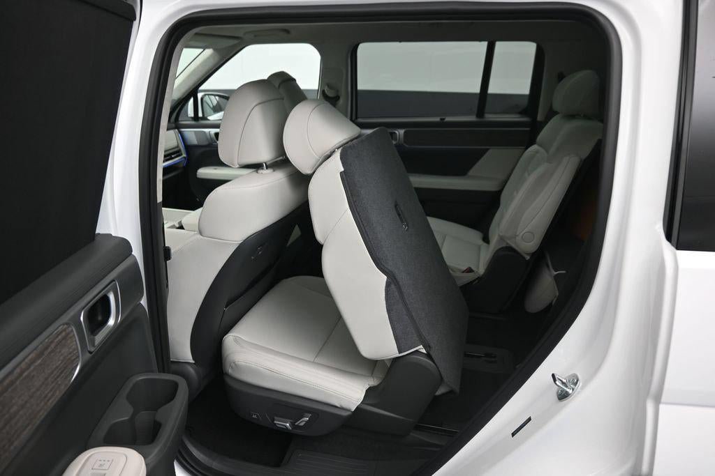 New 2027 Hyundai Santa Fe Calligraphy AWD/4WD image 30