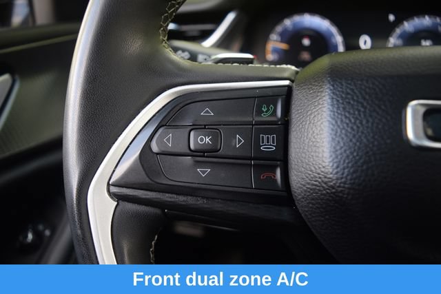 Used 2023 Jeep Grand Cherokee L Laredo AWD/4WD image 6