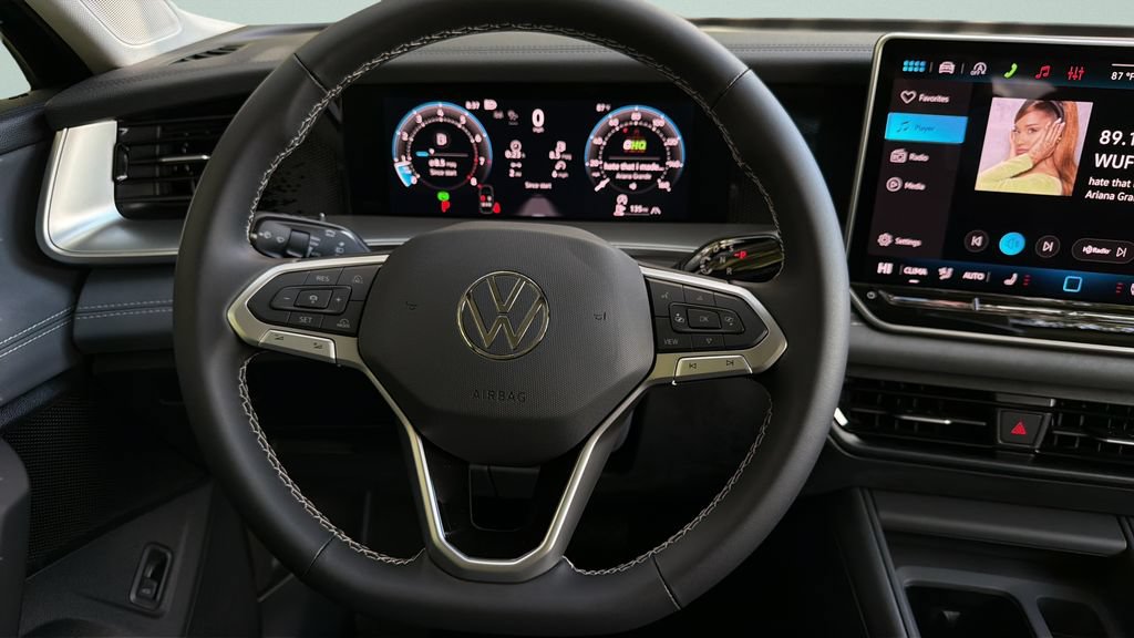 New 2026 Volkswagen Tiguan SE AWD/4WD image 11