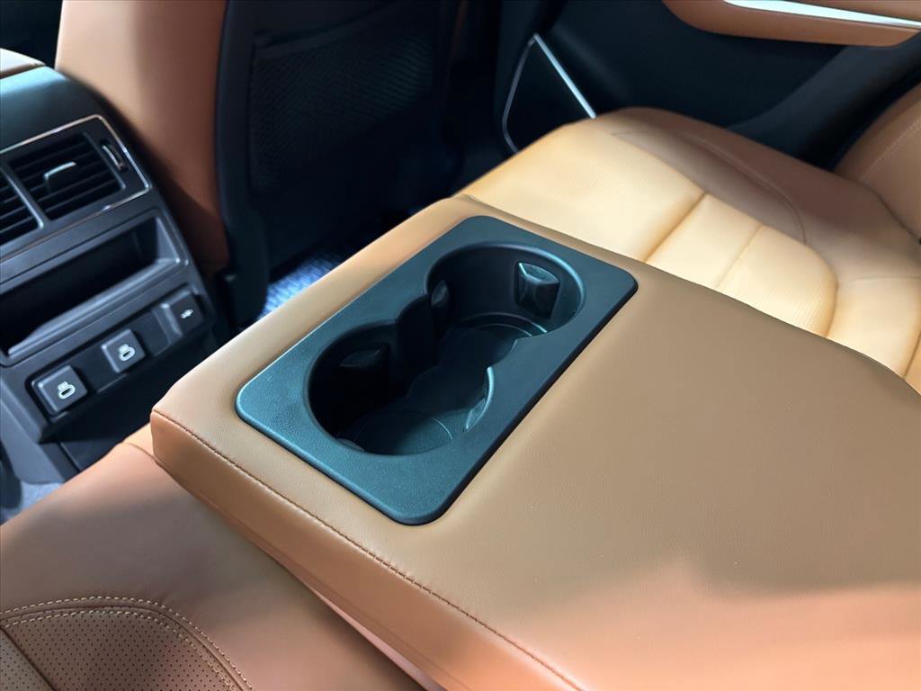 New 2026 Jaguar F-PACE R-Dynamic S image 24