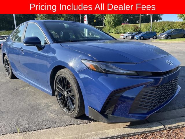 Used 2025 Toyota Camry SE FWD image 12