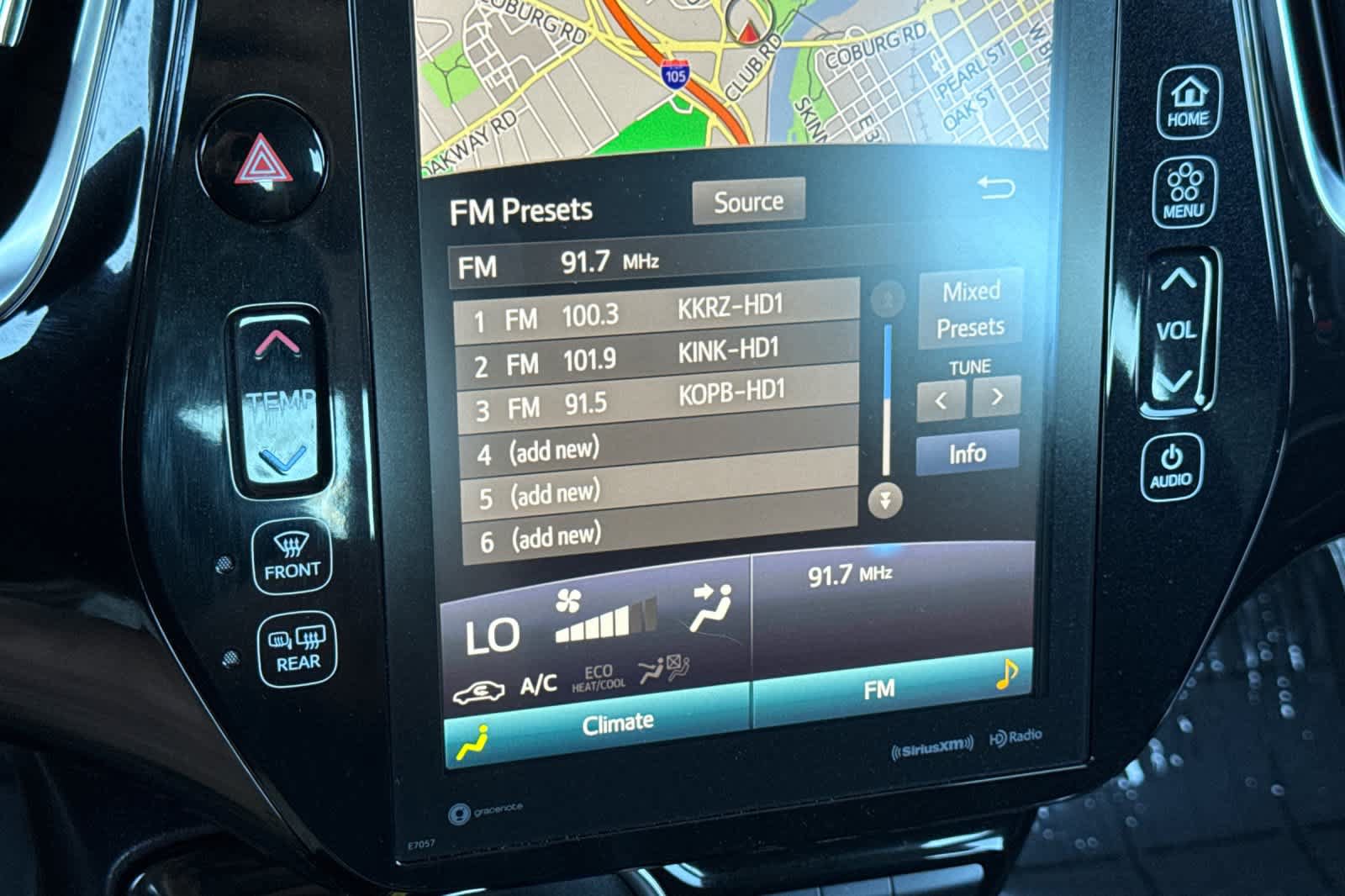 Used 2020 Toyota Prius Prime XLE FWD image 18