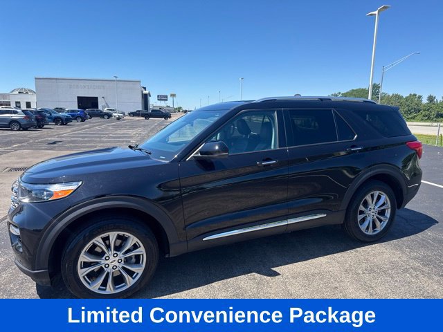 Used 2023 Ford Explorer Limited w/ Equipment Group 301A AWD/4WD image 4
