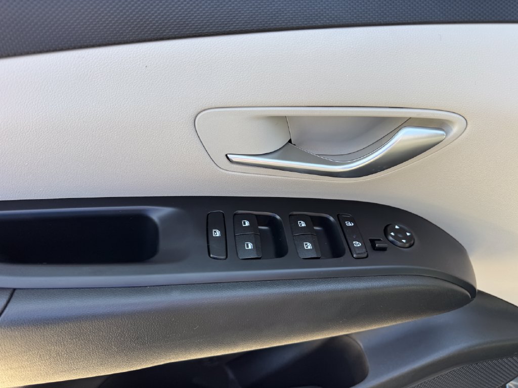 Certified 2024 Hyundai Tucson SEL FWD image 23
