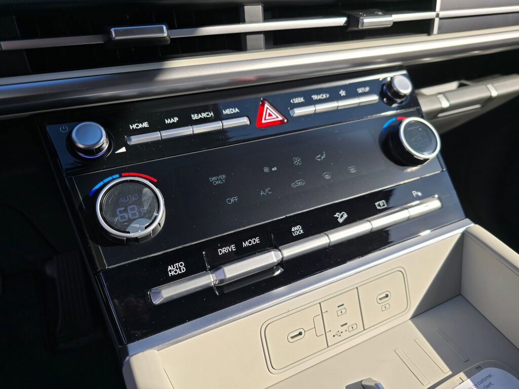 New 2026 Hyundai Santa Fe SE image 25