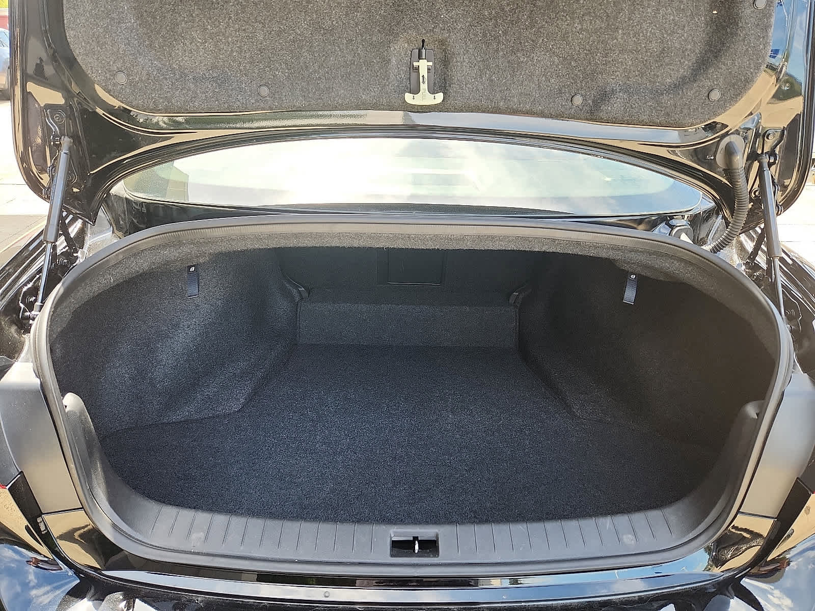 Used 2023 INFINITI Q50 Sensory image 29