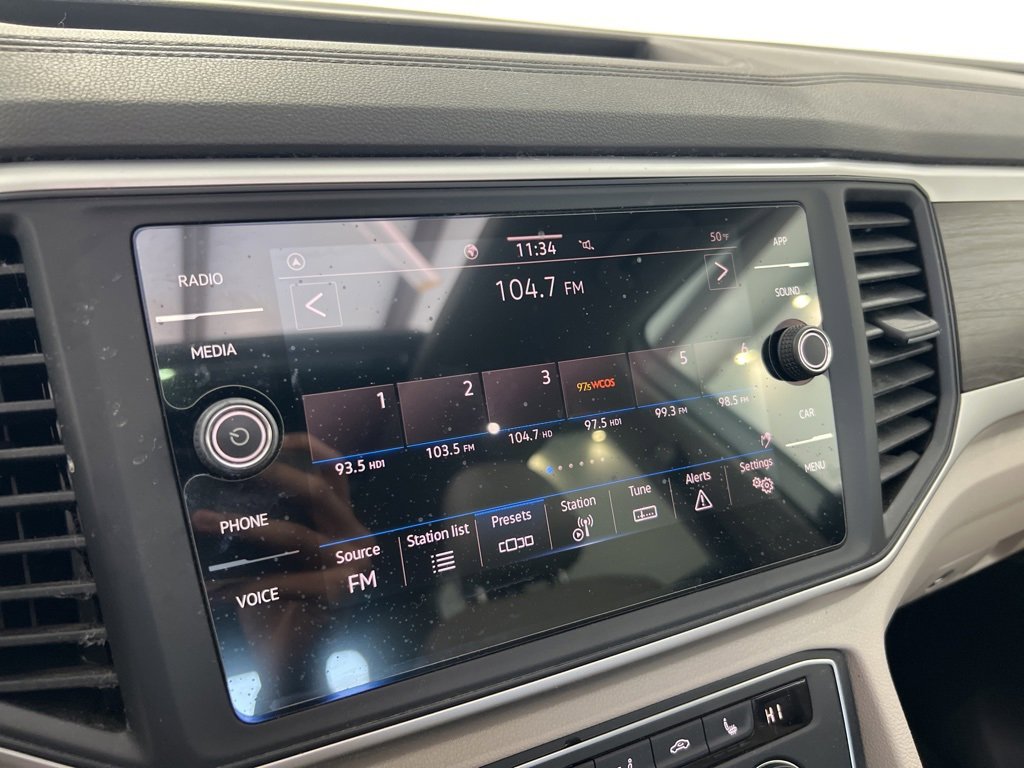 Used 2021 Volkswagen Atlas SE w/ Panoramic Sunroof Package image 12