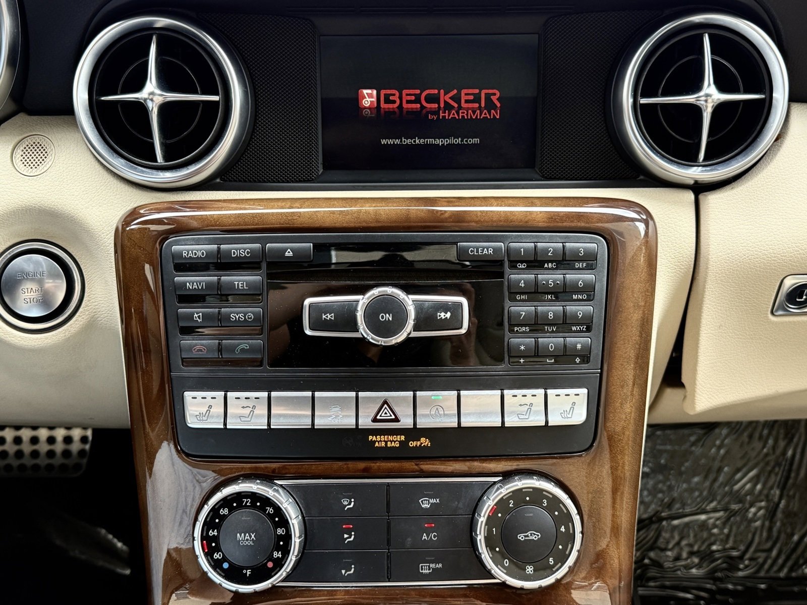 Used 2016 Mercedes-Benz SLK 300 image 24