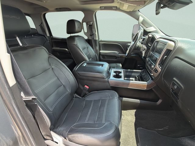 Used 2018 GMC Sierra 3500 Denali w/ Duramax Plus Package AWD/4WD image 11
