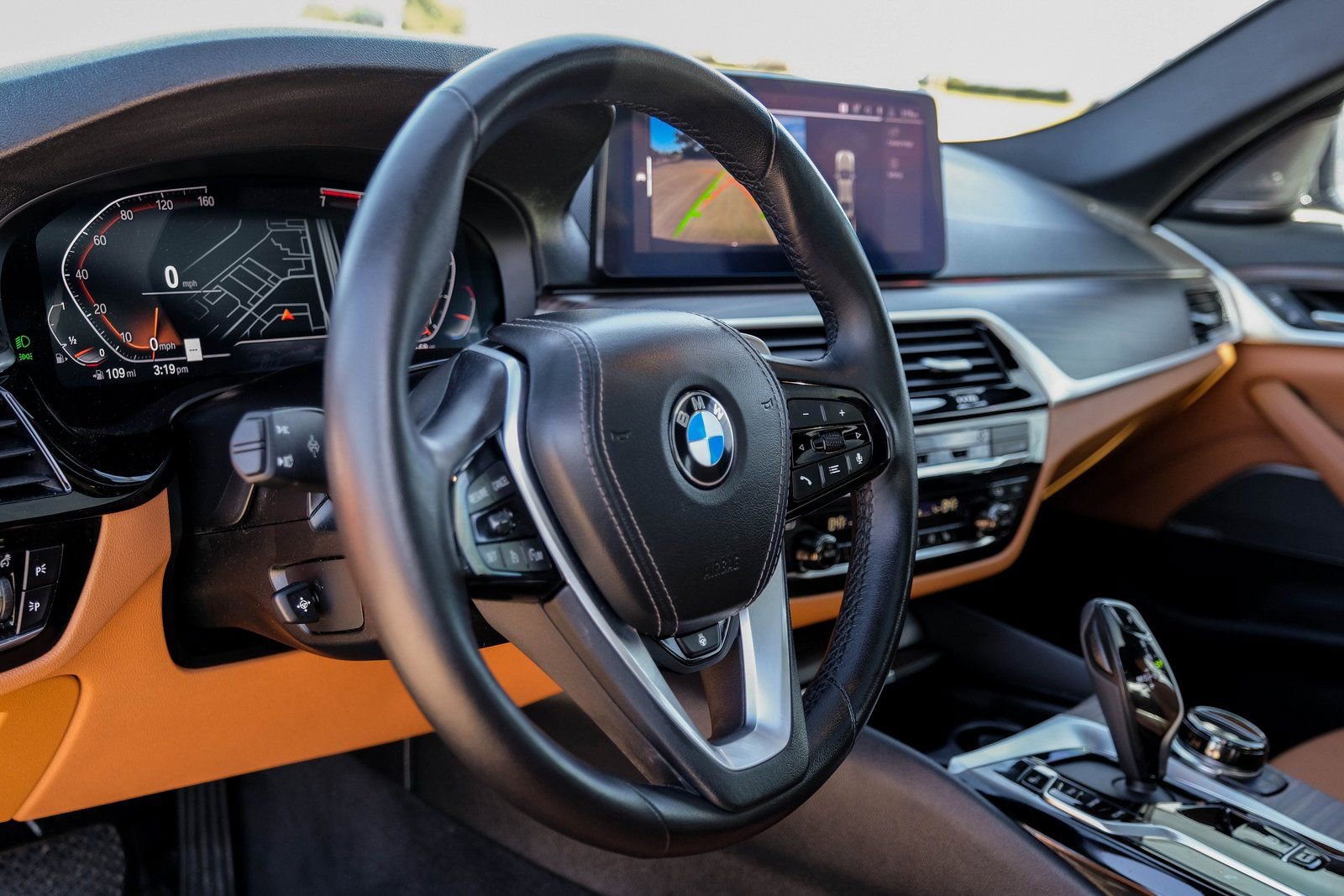 Used 2023 BMW 530i xDrive w/ Executive Package image 18