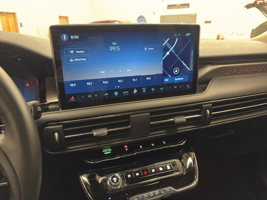 Used 2025 Lincoln Corsair Grand Touring w/ Jet Appearance Package AWD/4WD image 26