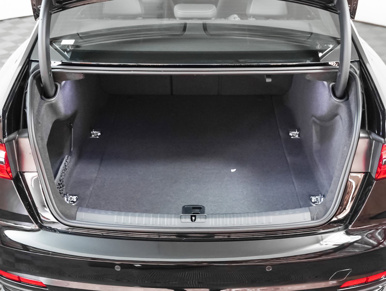 New 2025 Audi A6 2.0T Premium image 11