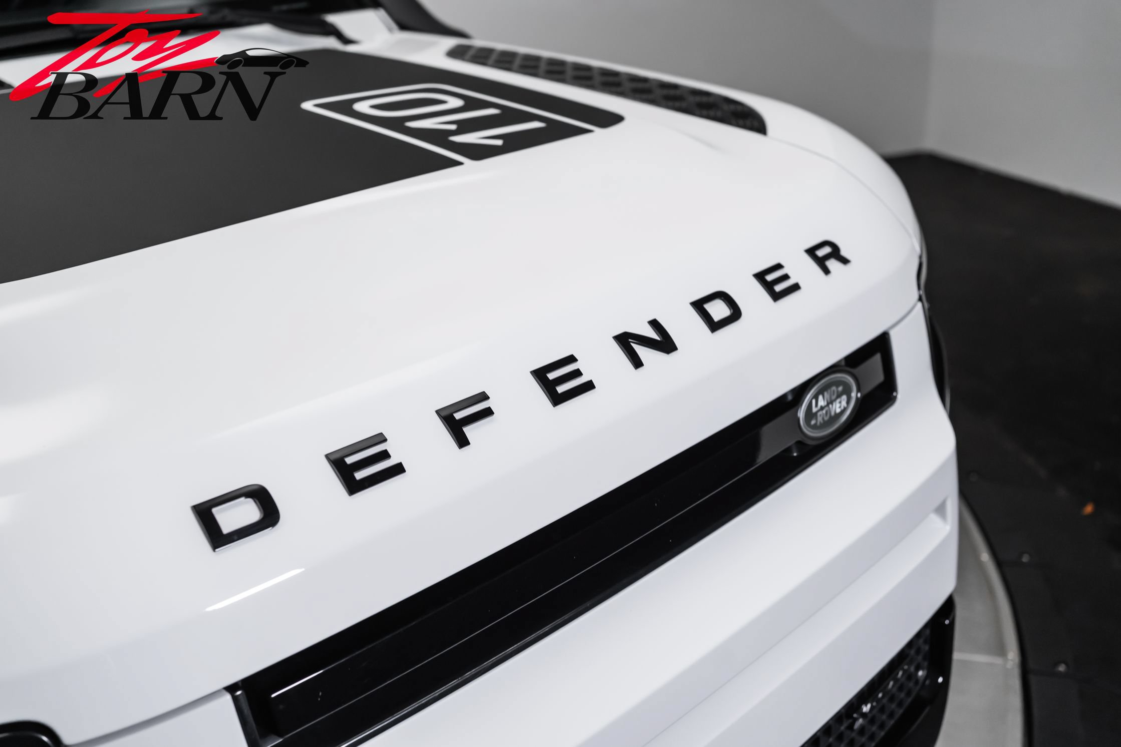 Used 2023 Land Rover Defender 110 X-Dynamic SE AWD/4WD image 9