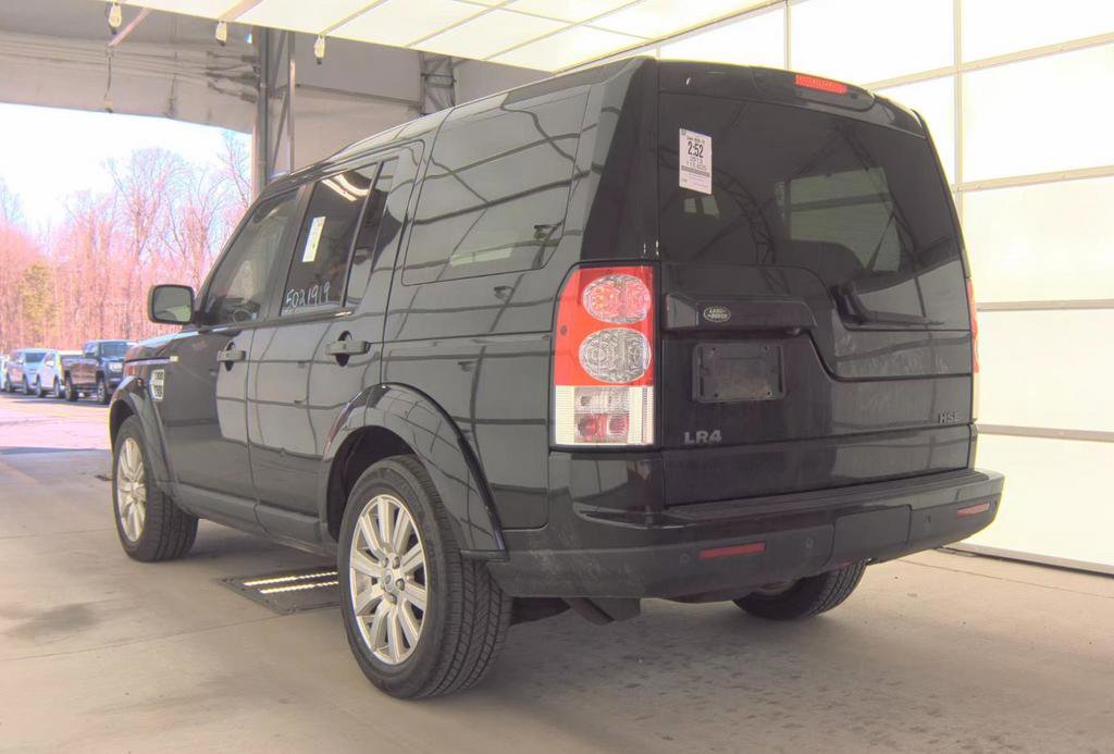Used 2013 Land Rover LR4 HSE AWD/4WD image 4